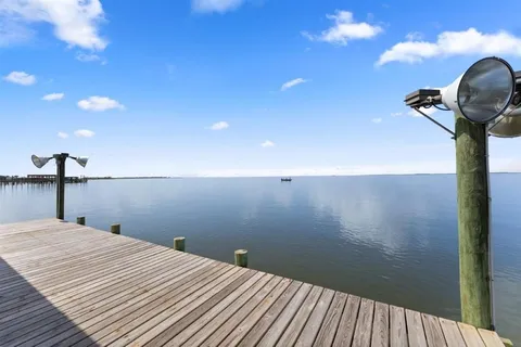 $659,995 | 3831 Lake Breeze Road, Lake Charles, LA 70605