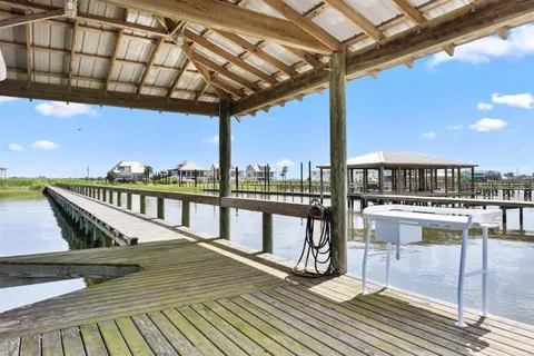 $659,995 | 3831 Lake Breeze Road, Lake Charles, LA 70605