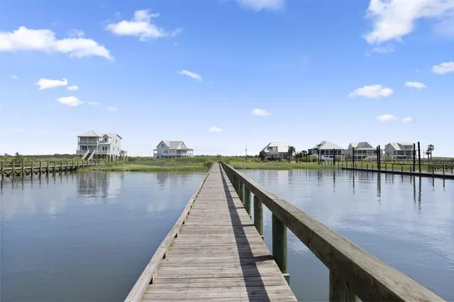 $659,995 | 3831 Lake Breeze Road, Lake Charles, LA 70605