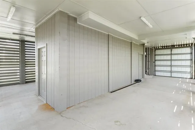 $659,995 | 3831 Lake Breeze Road, Lake Charles, LA 70605