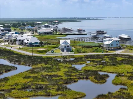 $659,995 | 3831 Lake Breeze Road, Lake Charles, LA 70605