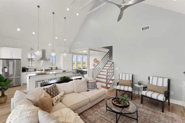 $659,995 | 3831 Lake Breeze Road, Lake Charles, LA 70605