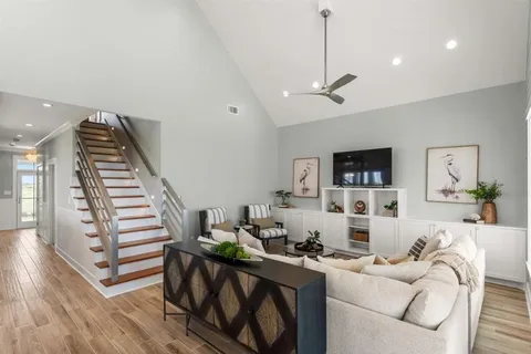 $659,995 | 3831 Lake Breeze Road, Lake Charles, LA 70605