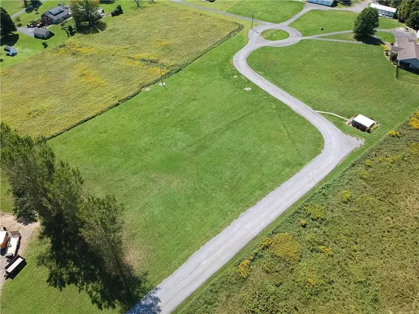 $77,800 | 0 Paradise Drive, Ellwood City, PA 16117
