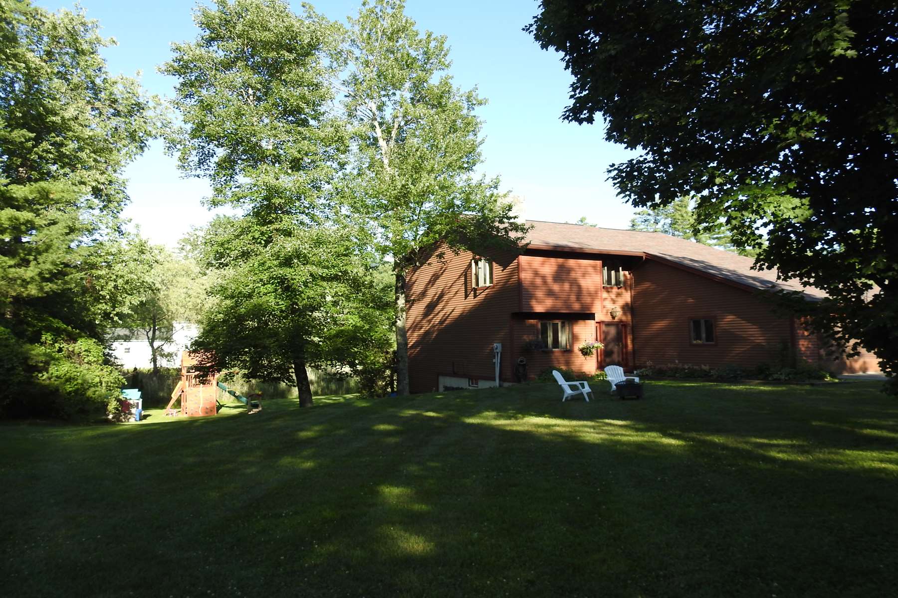 10 Wendy Lane Rutland, VT 05701 - Photo 1 of 34 Gallery Image 1