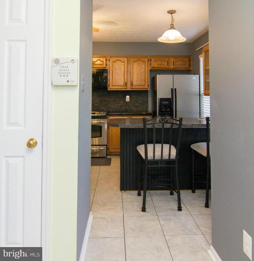 1939 Cross Trails Road Baltimore, MD 21244 - Photo 11 of 30 Entryway to Kitchen