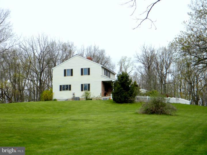 3845 Lehnenberg Road Riegelsville, PA 18077 - Photo 4 of 25 Exterior Side