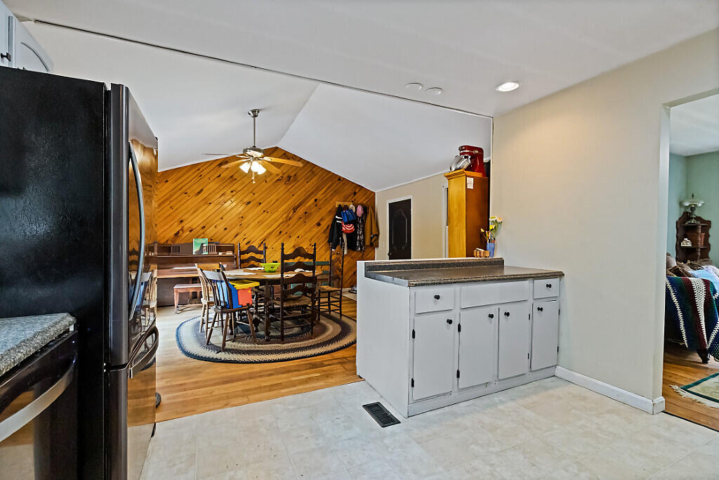 372 Wings Mills Road Mount Vernon, ME 04352 - Photo 9 of 55 Kitchen