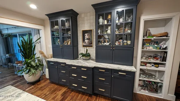 $715,000 | 215 Harbor Drive, Morehead City, NC 28557