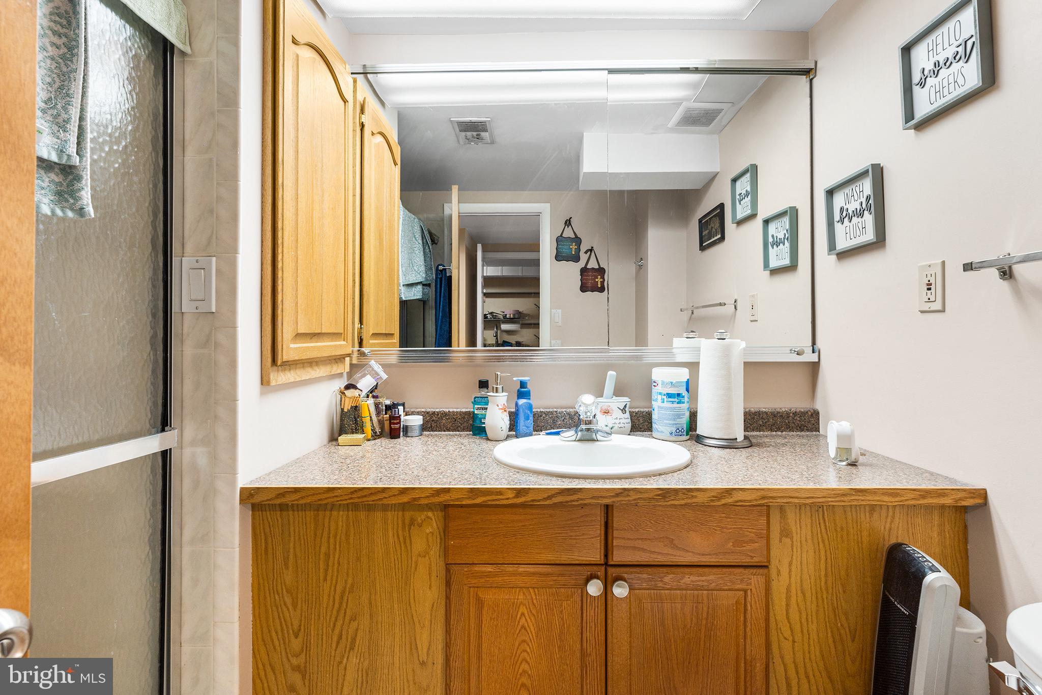 10106 Calera Road Philadelphia, PA 19114 - Photo 9 of 35 Gallery Image 9