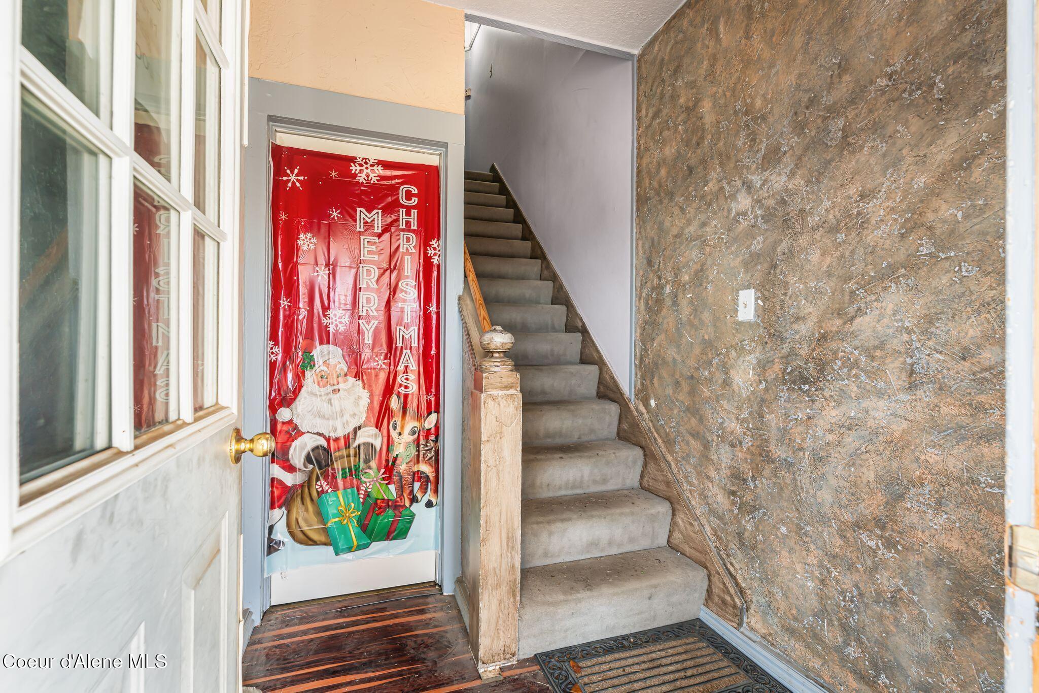 34 Church Street Priest River, ID 83856 - Photo 13 of 26 Unit 2&3 Entry