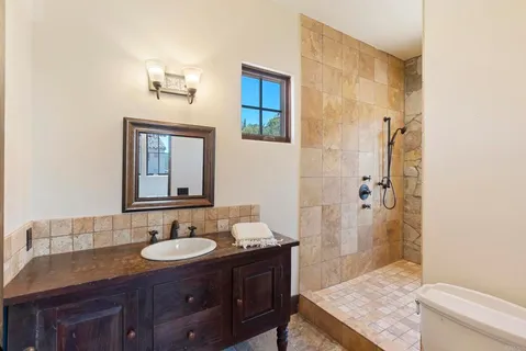 $4,350,000 | 7240 Camino De Arriba, Rancho Santa Fe, CA 92067