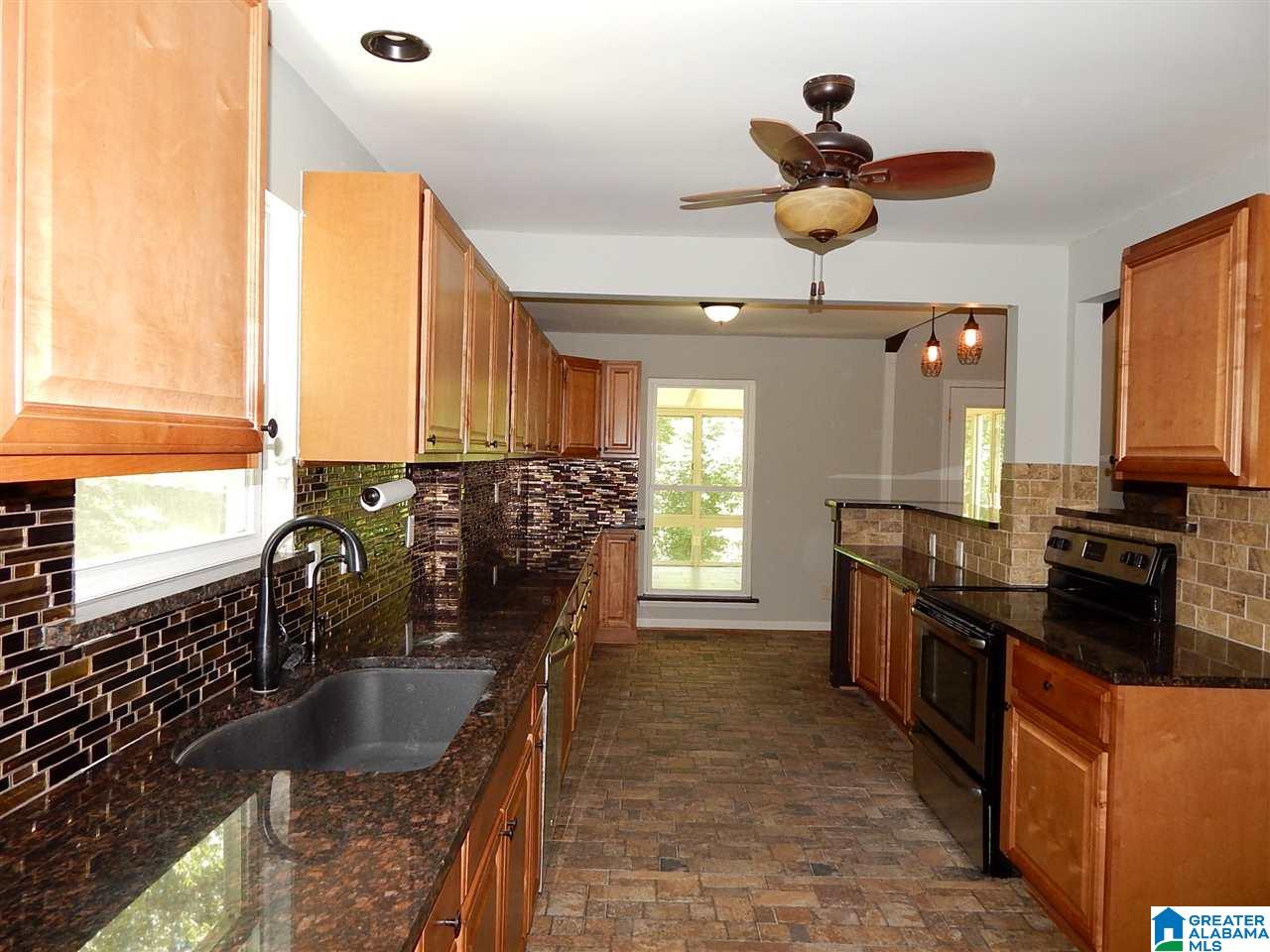 1011 Jims Place Alabaster, AL 35007 - Photo 3 of 50