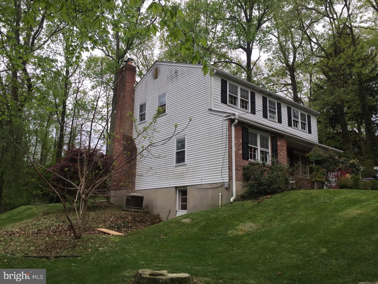 16 Walnut Road Newtown Square, PA 19073 - Photo 3 of 23 Exterior Side