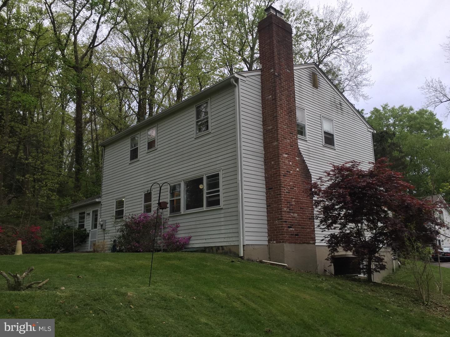 16 Walnut Road Newtown Square, PA 19073 - Photo 4 of 23 Exterior Back