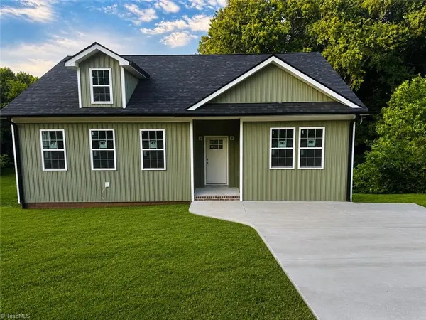 $272,000 | 132 Pinnix Street, Jonesville, NC 28642
