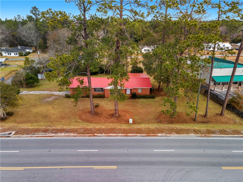 13221 West Cleveland Street Nahunta, GA 31553 - Photo 3 of 24