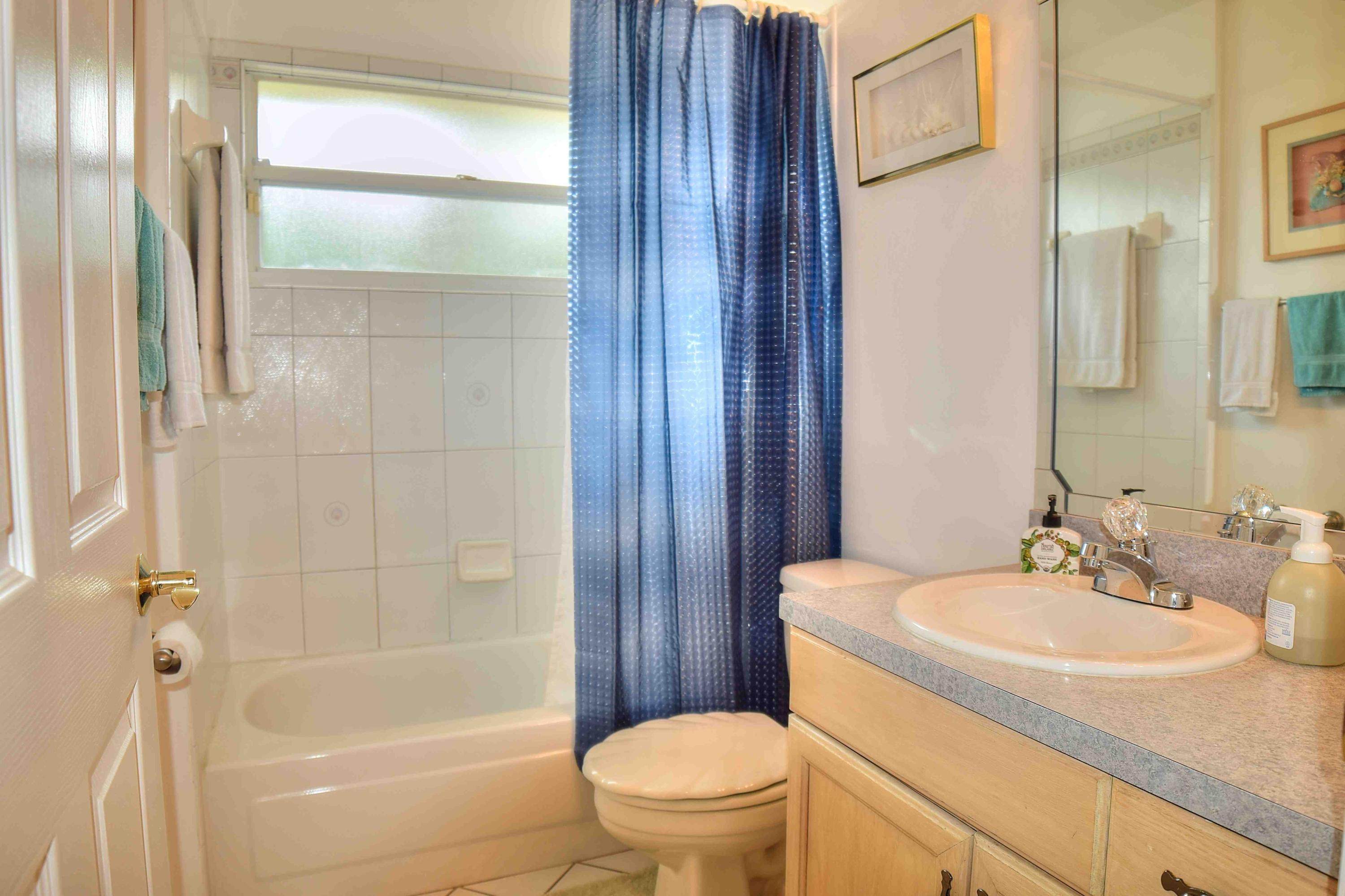9362 Sandy Run Road Jupiter, FL 33478 - Photo 22 of 24 Sandy Run Bathroom 2 LQ