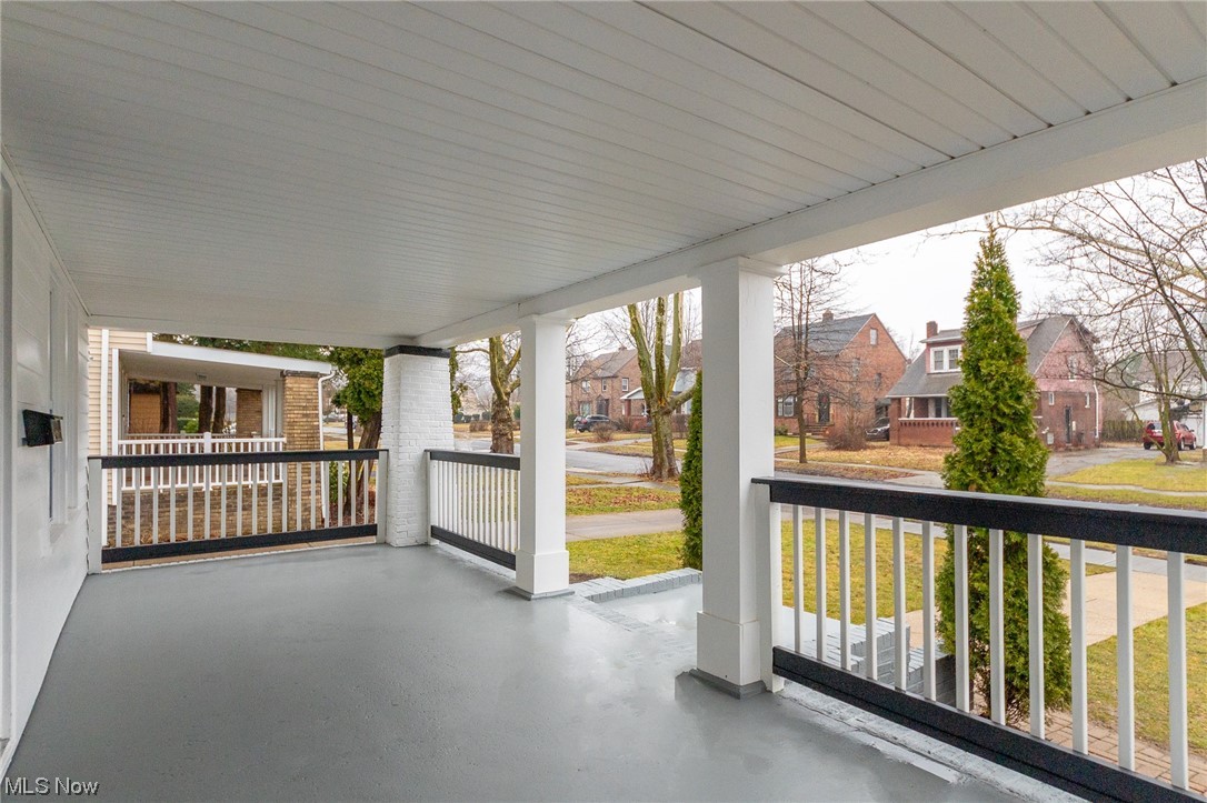 3517 Bainbridge Road Cleveland Heights, OH 44118 - Photo 4 of 35 Gallery Image 4