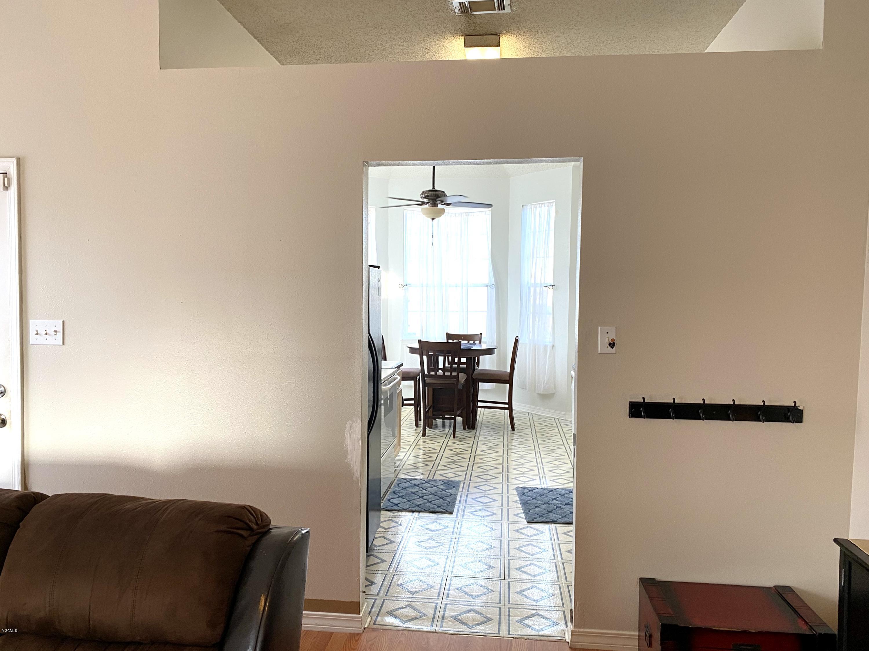 608 Ronda Lane Ocean Springs, MS 39564 - Photo 8 of 29 4A027013-E9CD-46CE-950C-099A76DB52F3