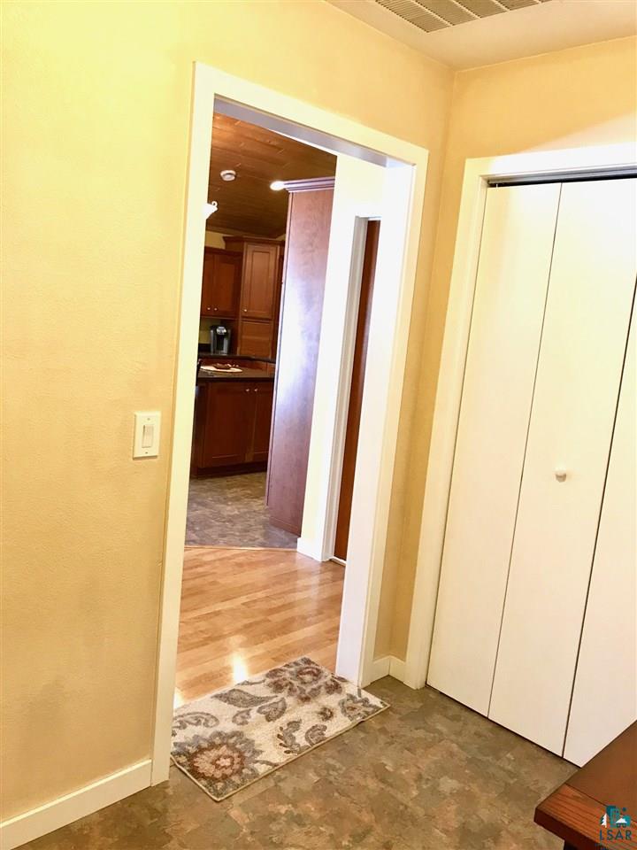 5048 Independence Road Saginaw, MN 55779 - Photo 18 of 34 MUDROOM FOYER OFF ATTACHED GARAGE