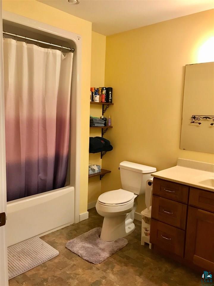 5048 Independence Road Saginaw, MN 55779 - Photo 25 of 34 MAIN FLOOR FULL BATHROOM ADJACENT TO BEDROOMS