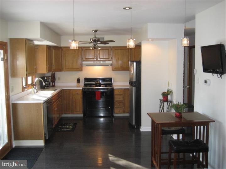 140 West Rose Tree Road Media, PA 19063 - Photo 17 of 25 Kitchen