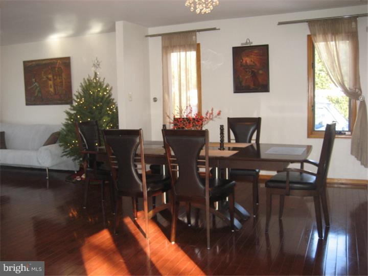 140 West Rose Tree Road Media, PA 19063 - Photo 5 of 25 Dining Room
