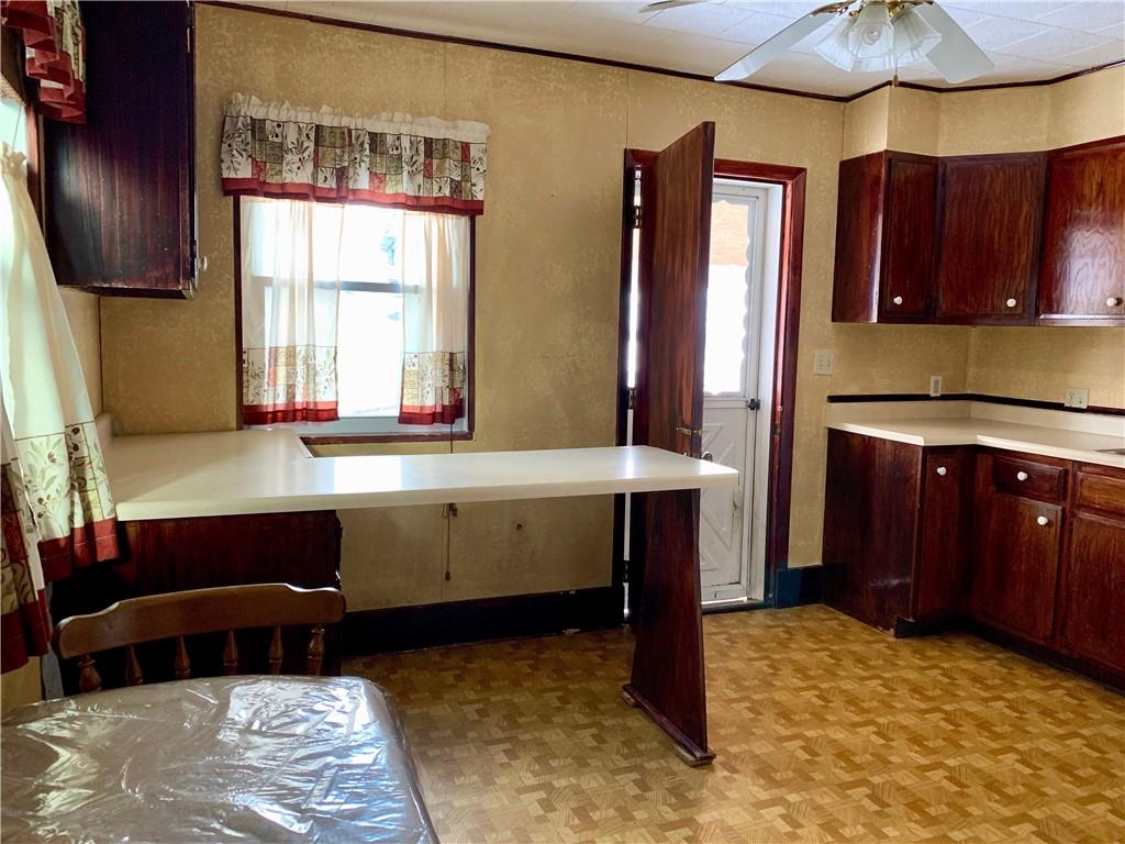 38 Rowe Street Rural Ridge, PA 15075 - Photo 8 of 23