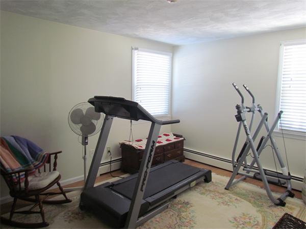 31 Meadowvale Road Burlington, MA 01803 - Photo 12 of 17 Gallery Image 12