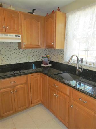 31 Meadowvale Road Burlington, MA 01803 - Photo 4 of 17 Gallery Image 4