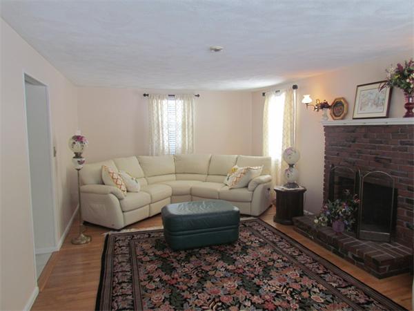 31 Meadowvale Road Burlington, MA 01803 - Photo 8 of 17 Gallery Image 8