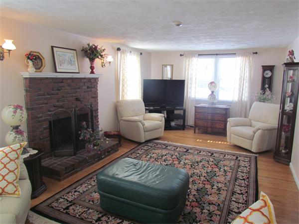 31 Meadowvale Road Burlington, MA 01803 - Photo 10 of 17 Gallery Image 10