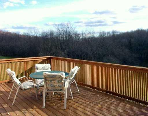 21 Gladden Road McDonald, PA 15057 - Photo 7 of 8 Patio/Deck.