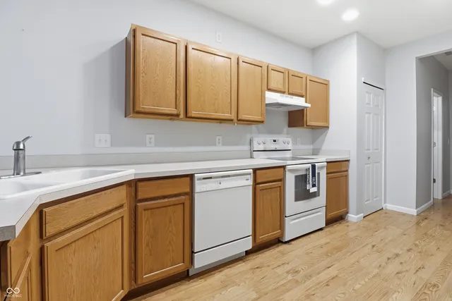 $218,900 | 12145 Bubbling Brook Drive, Unit 400, Fishers, IN 46038