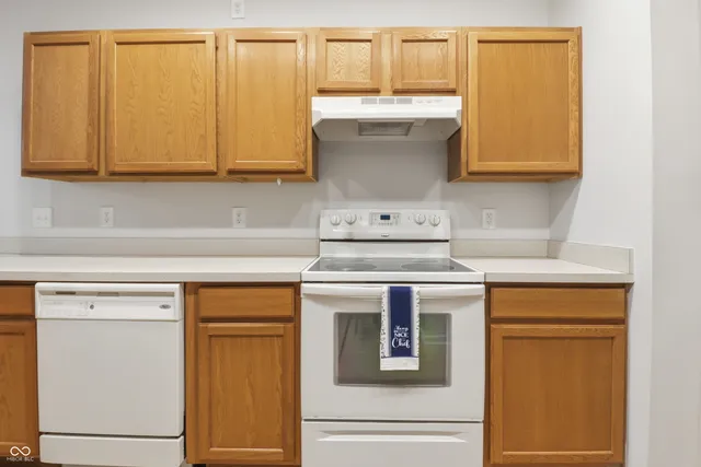 $218,900 | 12145 Bubbling Brook Drive, Unit 400, Fishers, IN 46038