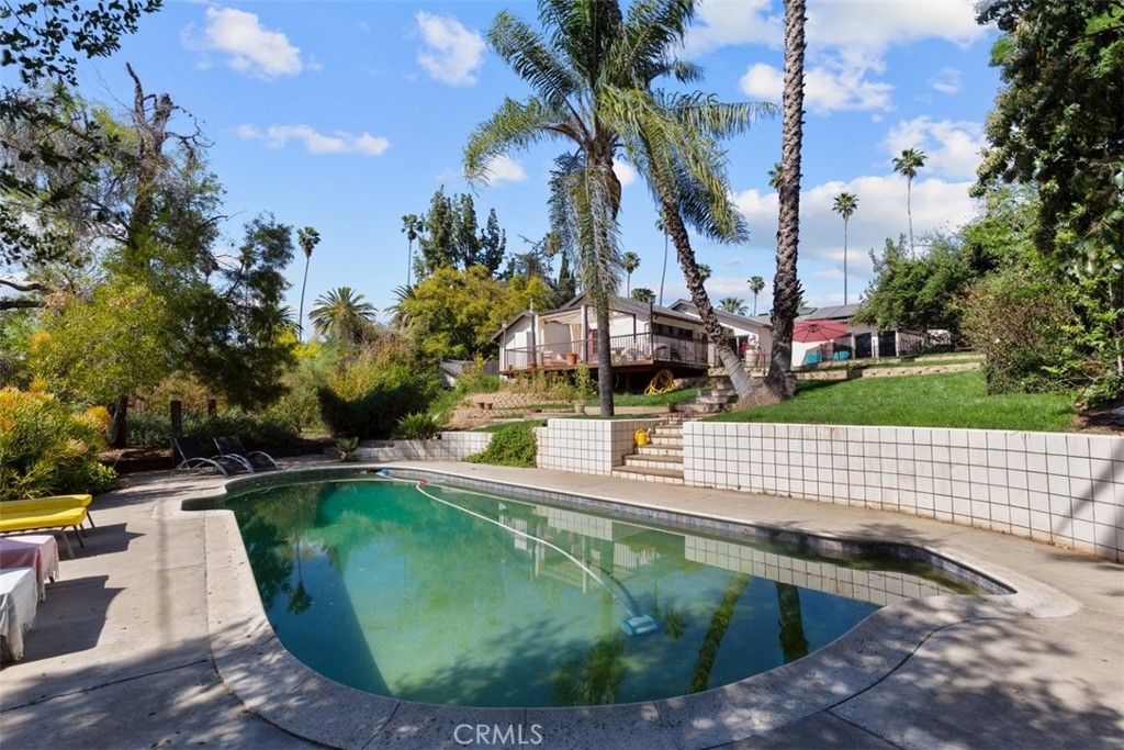 116 Franklin Avenue Redlands, CA 92373 - Photo 33 of 37 116 franklin pool