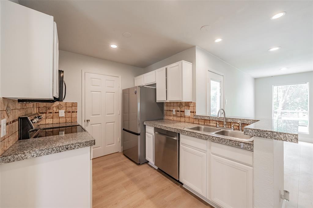 4503 Mexicana Road Dallas, TX 75212 - Photo 3 of 40