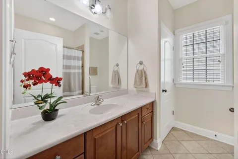 $795,000 | 407 Chandler Grant Drive, Cary, NC 27519