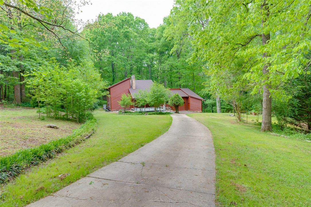 107 Exeter Court Anderson, SC 29621 - Photo 2 of 50