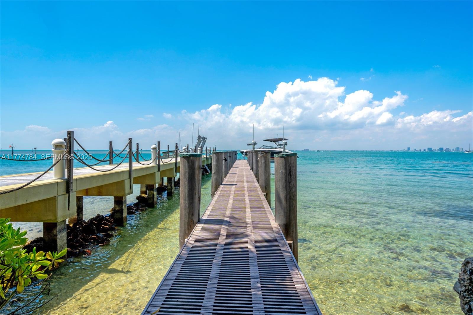 9 Harbor Point Key Biscayne, FL 33149 - Photo 19 of 88 Gallery Image 19