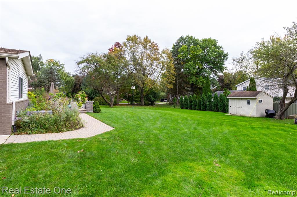 2331 Rusk Road Rochester Hills, MI 48306 - Photo 46 of 46