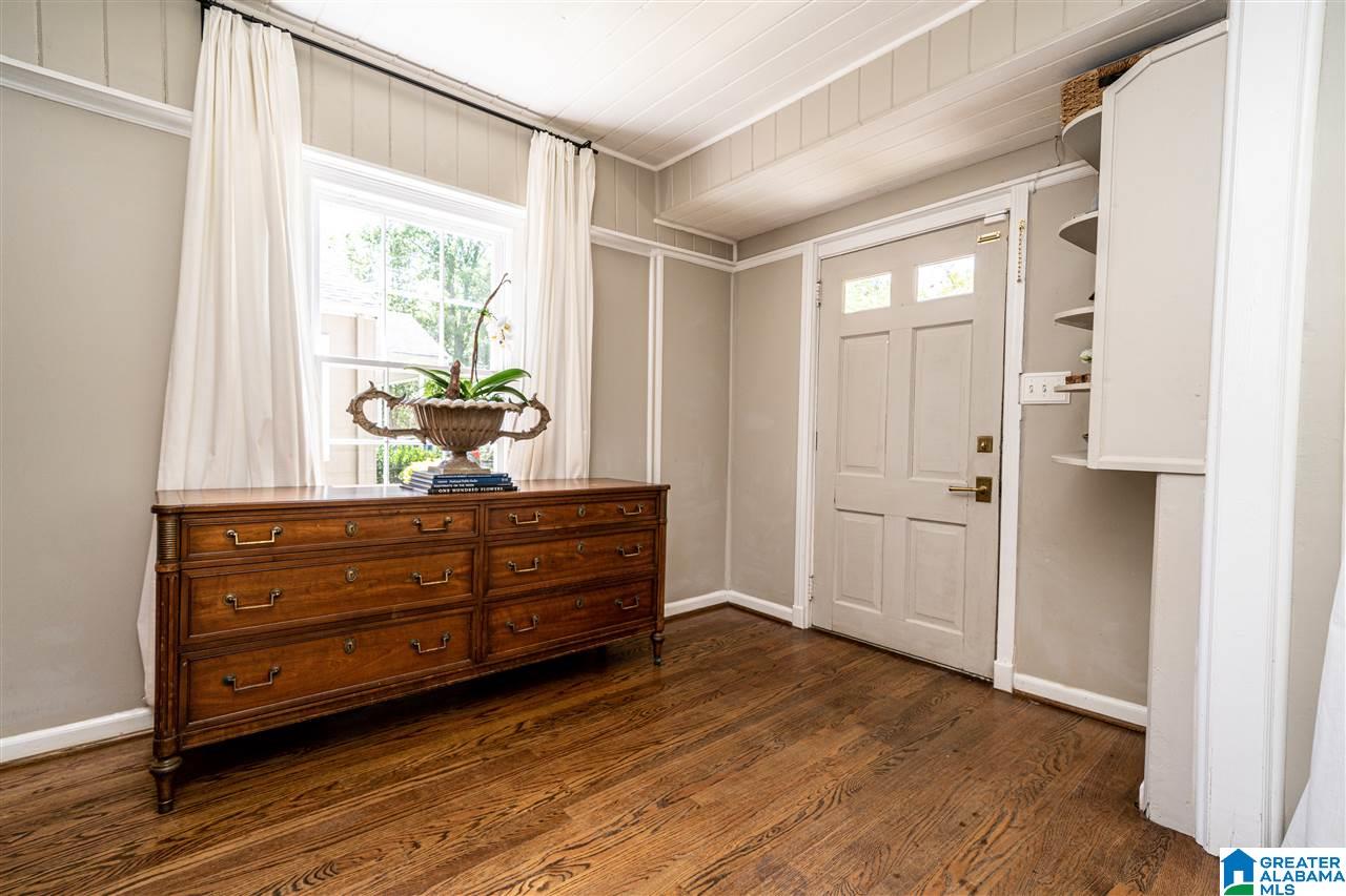 703 Broadway Street Birmingham, AL 35209 - Photo 4 of 32
