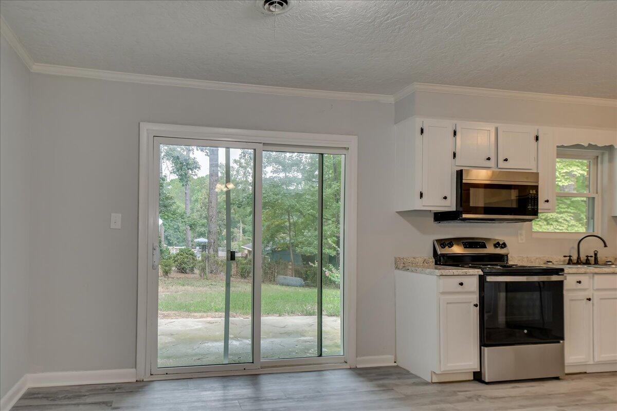 4533 Colonial Road Martinez, GA 30907 - Photo 8 of 27 08-108