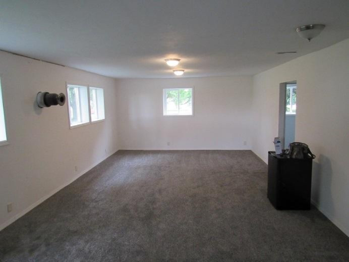 12988 Miller Road Constantine, MI 49042 - Photo 4 of 11 IMG_4655