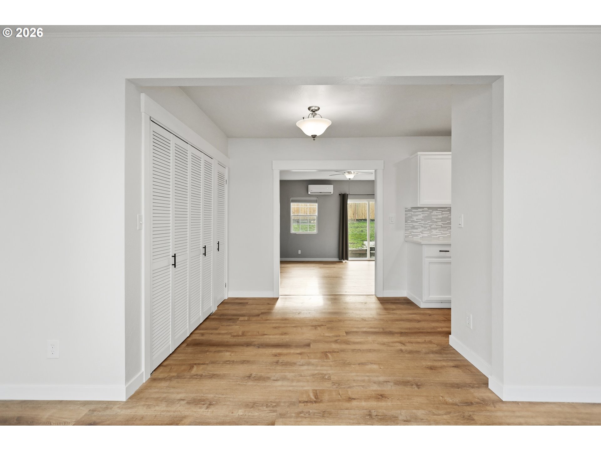 2306 West 13th Street The Dalles, OR 97058 - Photo 14 of 32 a view interior of the house