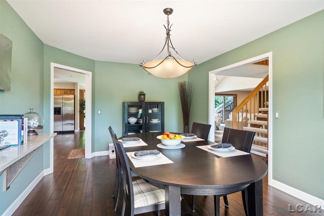 41480 Stonecroft Road Northville, MI 48167 - Photo 21 of 70 50047717-20.JPG