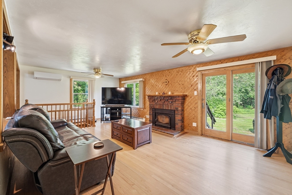 126 Putnam Hill Road Sutton, MA 01590 - Photo 10 of 32
