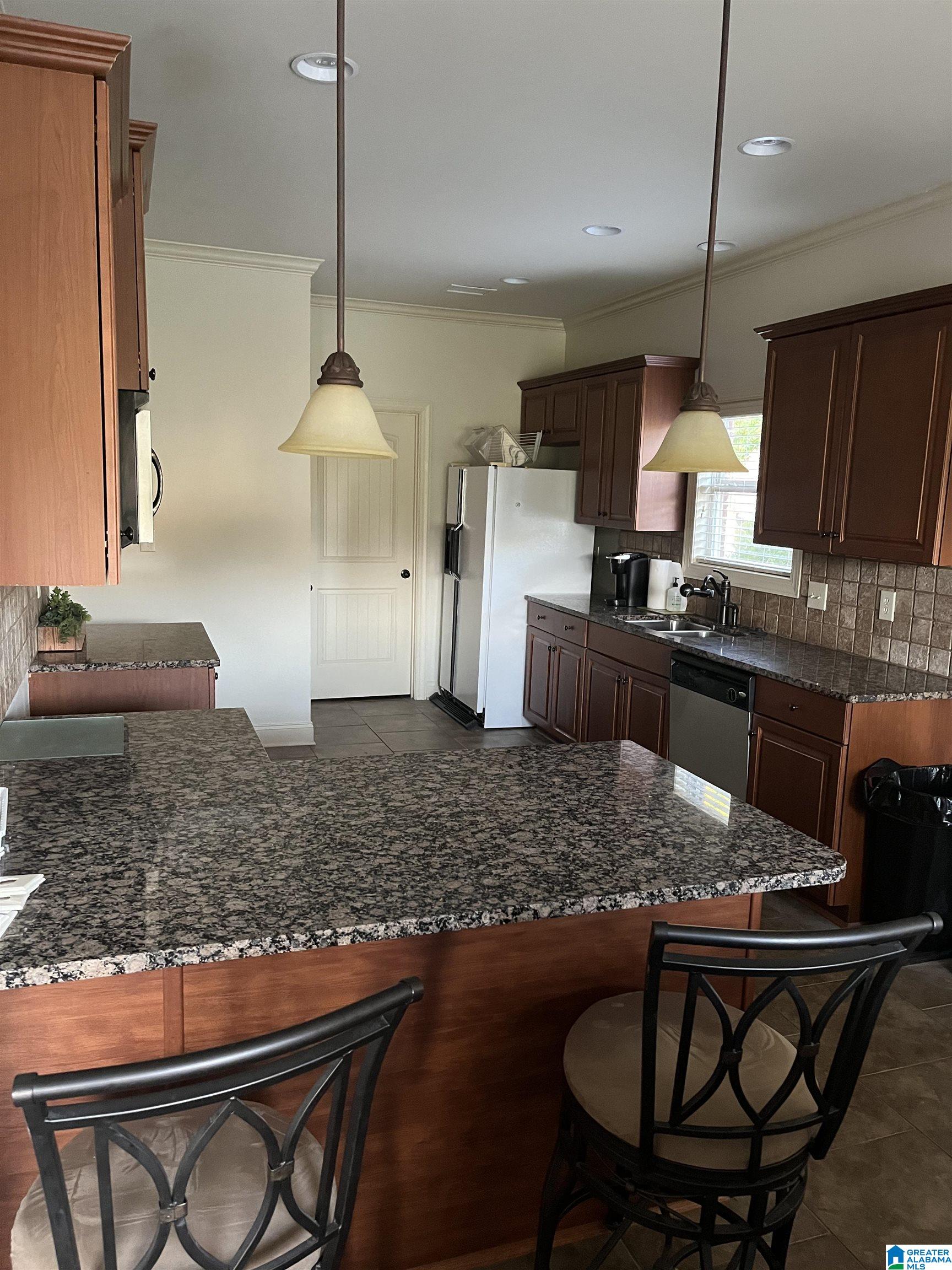 479 Heathersage Road Alabaster, AL 35114 - Photo 13 of 16