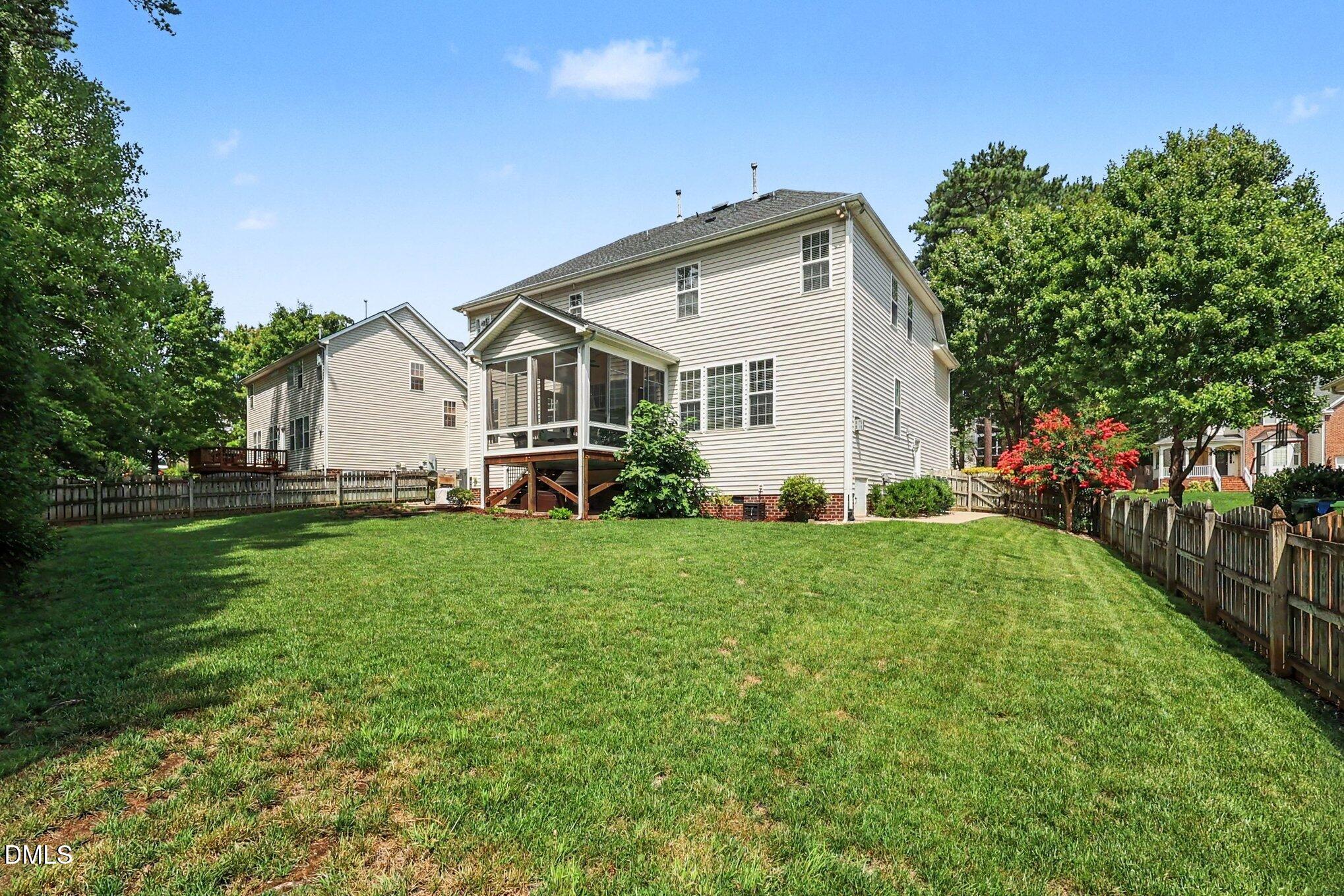 8417 Dunnington Circle Raleigh, NC 27613 - Photo 33 of 40 027_file_7256